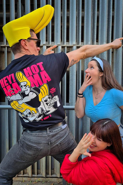 Hot Mama cartoon t-shirt - photo 6 - Nakama Clothing