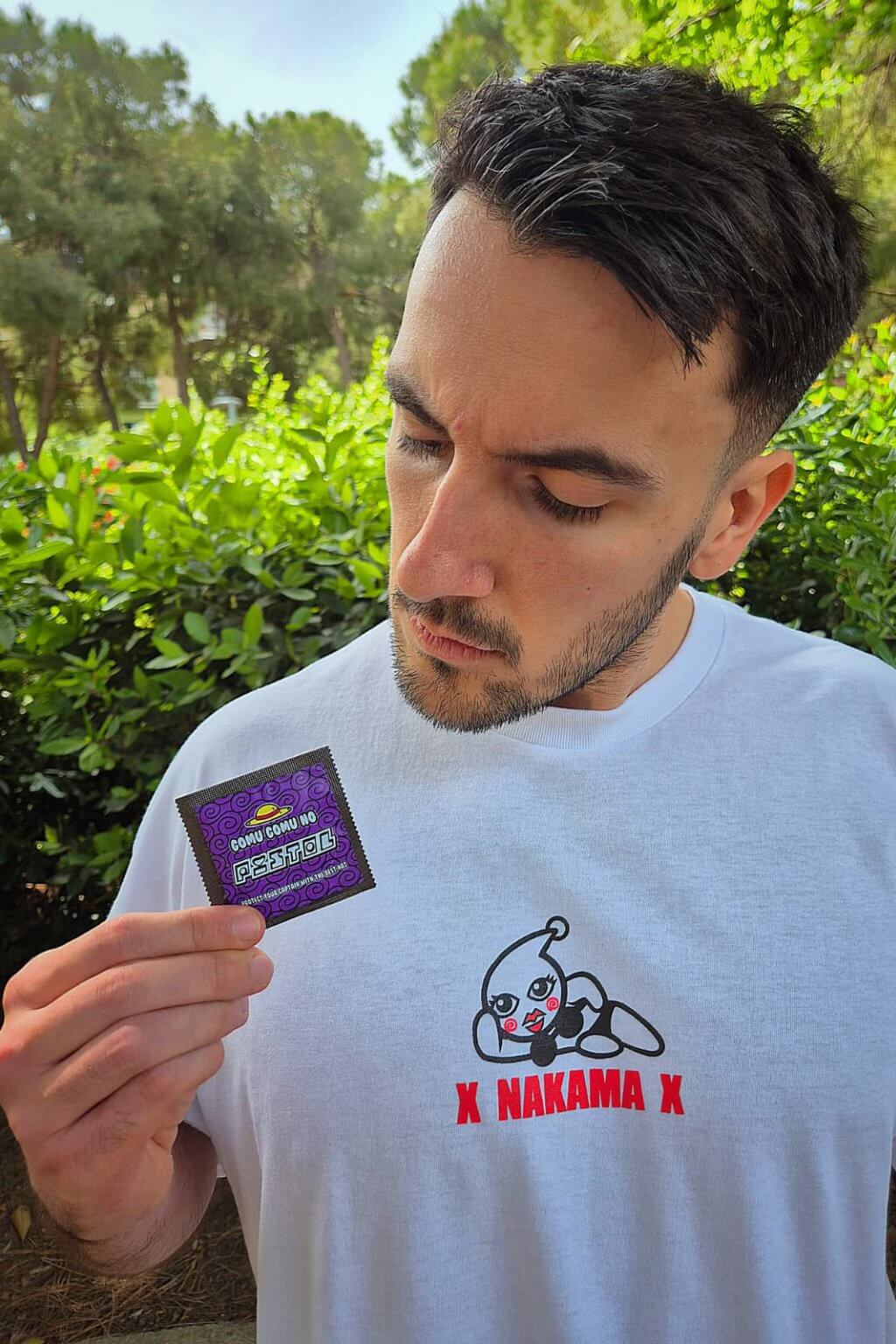 NUDE POWER T-SHIRT + CONDOM