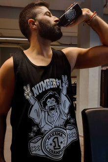 THE STRONGEST HUMAN TANKTOP + FLASCHE