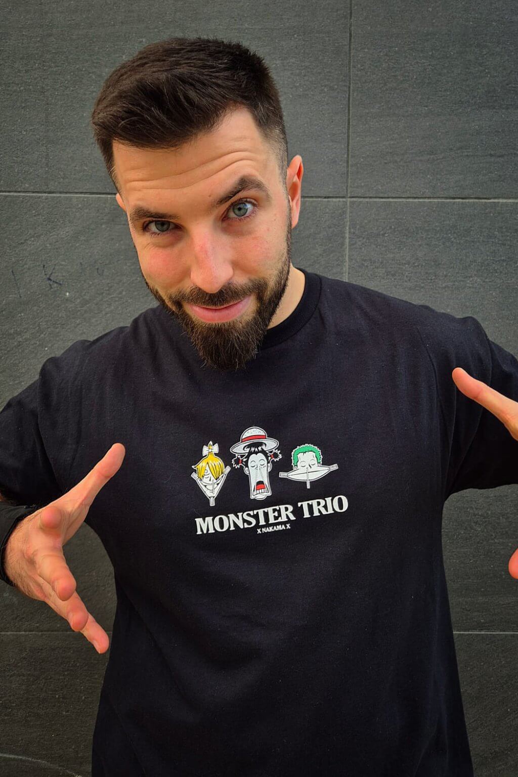 T-SHIRT THREE LEGENDS